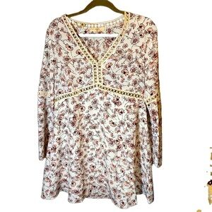 Entro size small top with embroidery